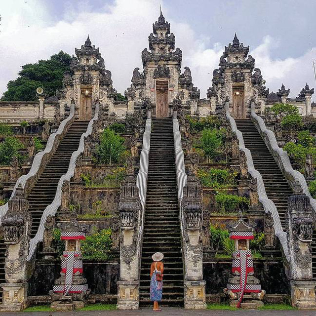 Đền Pura Lempuyang Luhur